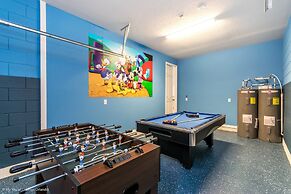 7 BD 5 BH With Game Room Pool Spa