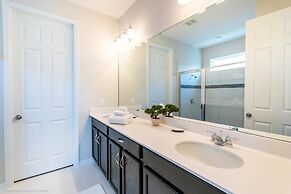 7 BD 5 BH With Game Room Pool Spa