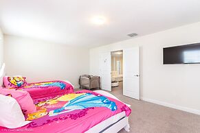 9 Bedroom 5 Bathroom Villa