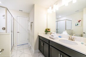 9 Bedroom 5 Bathroom Villa