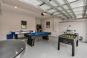 8 Bdrm 5 Bath Bella Vida Resort