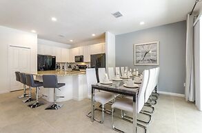 8 Bdrm 5 Bath Bella Vida Resort