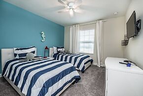 Stylish 4 Bed 3 Ba Pool Home