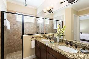 5 Bed 5 Ba Villa with Game Room, Pool & Spa