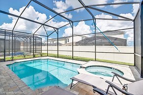 6bed 5Ba Villa Game Room Pool Spa