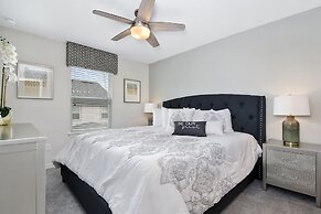 4 Bed Home Splash Pool at Solara