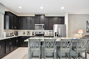 4 Bed Home Splash Pool at Solara