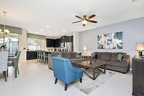 4 Bed Home Splash Pool at Solara