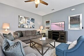 4 Bed Home Splash Pool at Solara