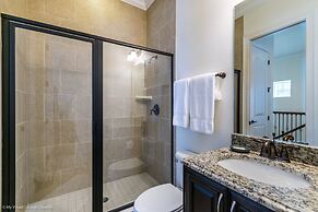 Elegant 5 BD, 5 BH Villa