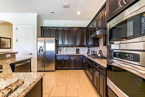 Elegant 5 BD, 5 BH Villa