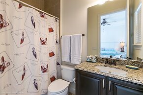 Elegant 5 BD, 5 BH Villa