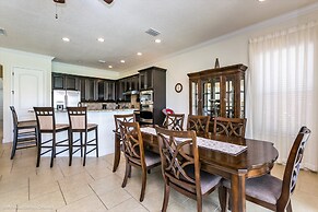 Elegant 5 BD, 5 BH Villa