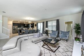 6 Bedroom Villa With GR and Pool