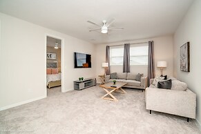 5 BD 4.5 BH With Game Room and Spa