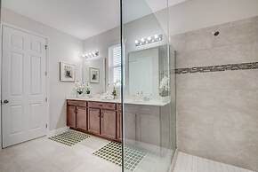 Amazing 6 Bedroom 5 Bathroom Solara Resort Villa
