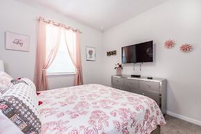 Amazing 6 Bedroom 5 Bathroom Solara Resort Villa