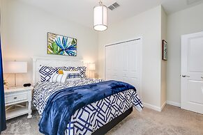 5 Bedroom 4 Bathroom Storey Lake