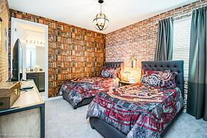 9 Bed 6,5 Ba Villa Games, Pool & Spa