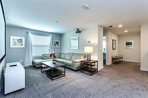 6 Bedroom Golf Course Resort Villa