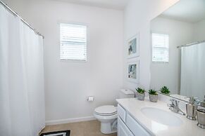 8 Bedroom 6 Bathroom Villa