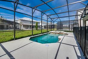 8 Bedroom 6 Bathroom Villa