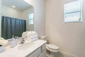 8 Bedroom 6 Bathroom Villa