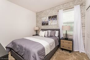 8 Bedroom 6 Bathroom Villa