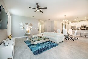 6 Bed 5 Ba Villa with Games, Pool & Spa