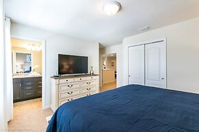 Beautiful 8 Bed Villa Pool & Spa