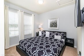 Beautiful 8 Bed Villa Pool & Spa