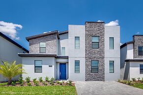 8 BR Villa With Games Room