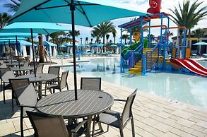 8 BD 6 BH House Villa at West Side