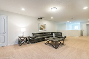 8 BD 6 BH House Villa at West Side