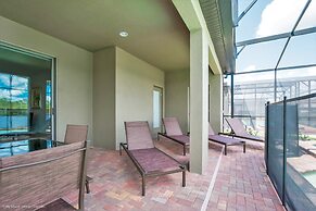 8 BD 6 BH House Villa at West Side