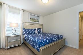 8 BD 6 BH House Villa at West Side