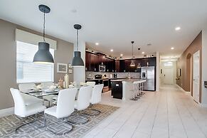 6 Bed 5 Ba Villa with Games, Pool & Spa