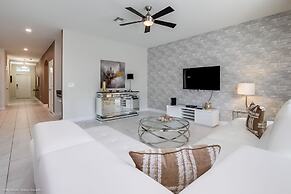 6 Bed 5 Ba Villa with Games, Pool & Spa