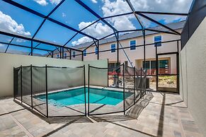 5 Bedroom 4.5 Bathrooms With Pool