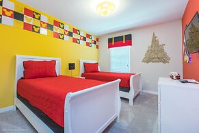 5 Bedroom 4.5 Bathrooms With Pool