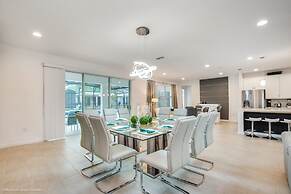 Ultimate 14 Bedroom 11 Bathroom Resort 2613ya