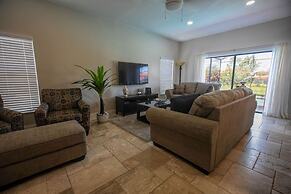 High Grove 5 Bedrooms & Private Pool