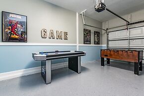 5 Bedroom Resort Villa with Game Room & Pool