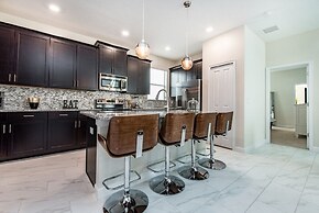 5 Bedroom Resort Villa with Game Room & Pool