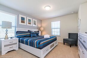 7 BD 5.5 BH Villa Game Room Pool Spa