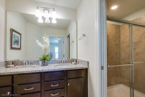 7 BD 5.5 BH Villa Game Room Pool Spa