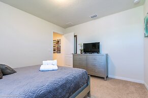 7 BD 5.5 BH Villa Game Room Pool Spa