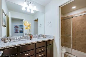 7 BD 5.5 BH Villa Game Room Pool Spa