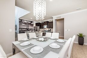 2105mw Luxury 6 Bed Villa With Pool & Spa