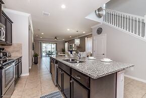 2105mw Luxury 6 Bed Villa With Pool & Spa